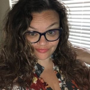 Meet your Posher, Lenore